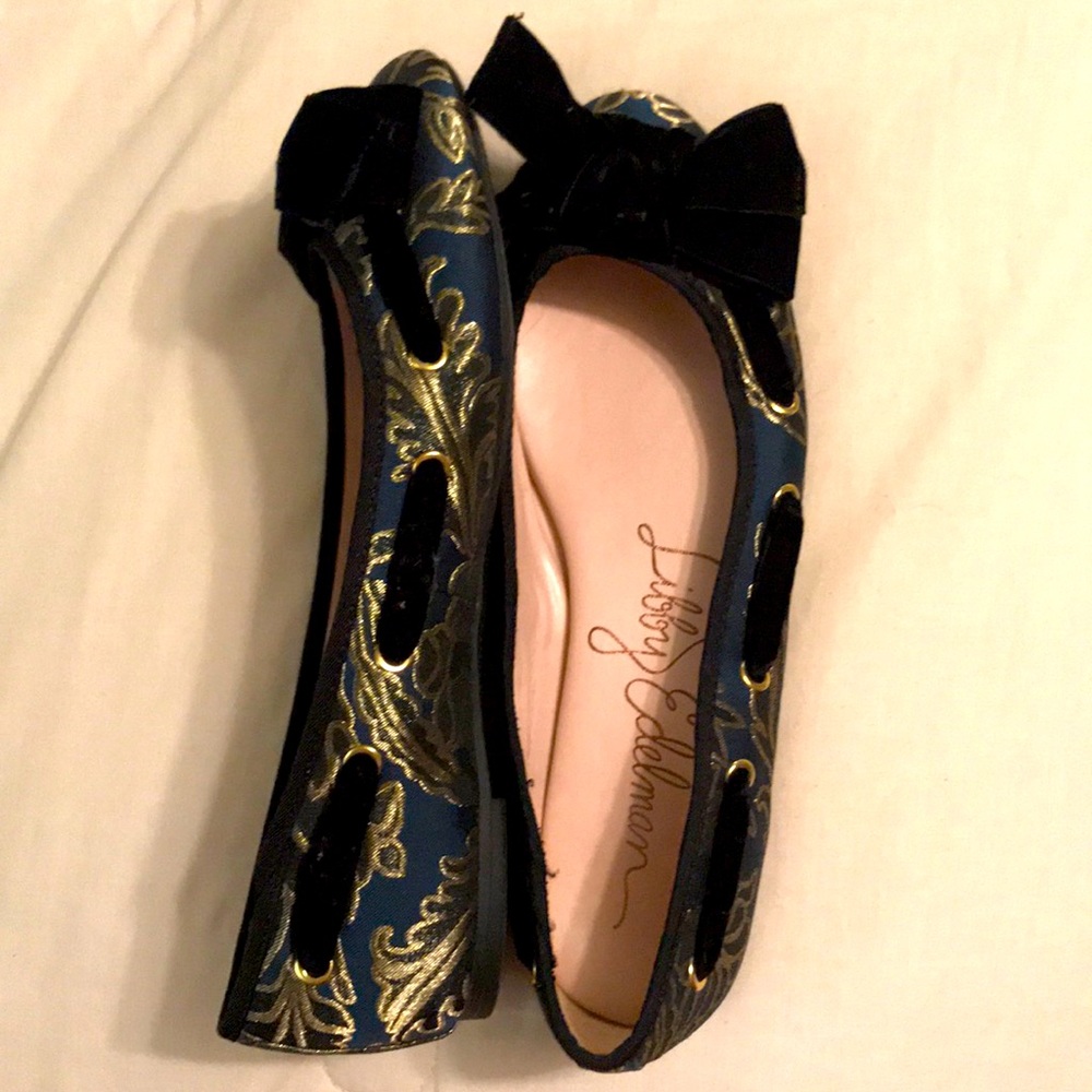 Ladies flats